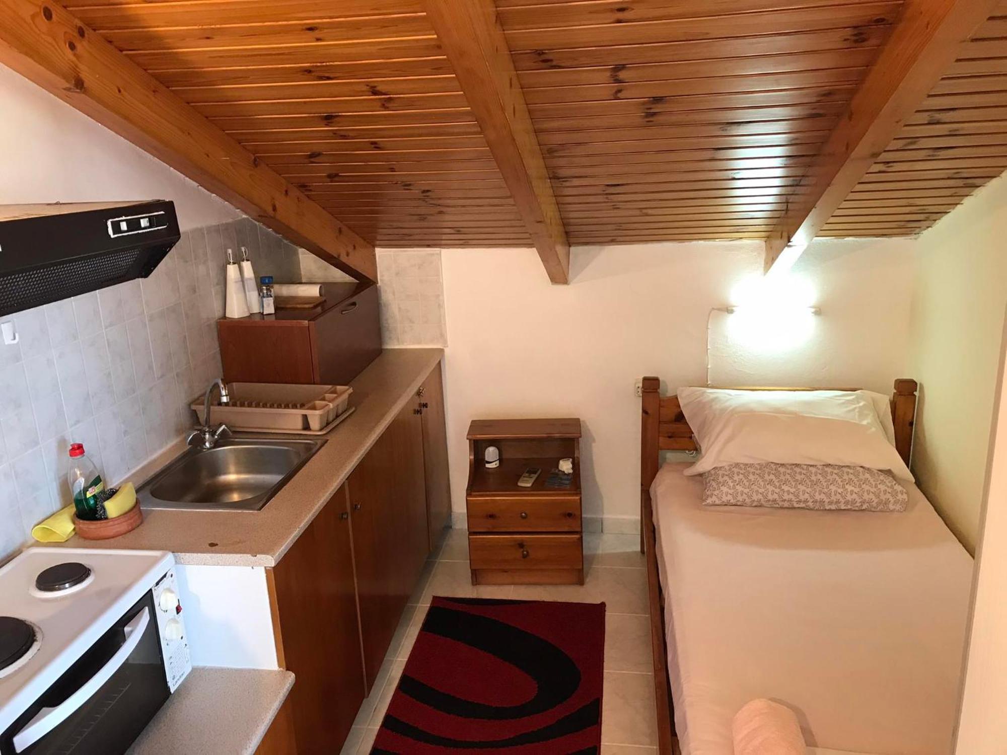 Ion Apartments Messolonghi Single Bed Room Mountain View Loft Mesolóngion Zewnętrze zdjęcie
